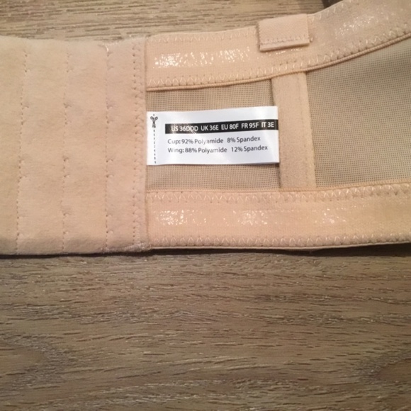 Women’s Molded Push Up Multiway Strapless Bra - Picture 10 of 10